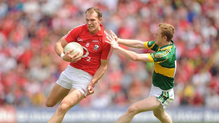 Alan O'Connor Cork in action against Colm Cooper Kerry 2011