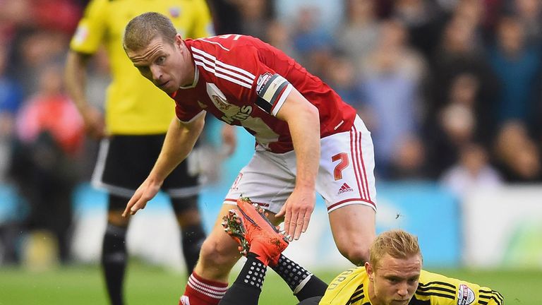 MIDDLESBROUGH, ENGLAND - MAY 15:  Grant Leadbitter of Middlesbrough battles with Alex Pritchard of Brentford during the Sky Bet Championship Playoff semi f