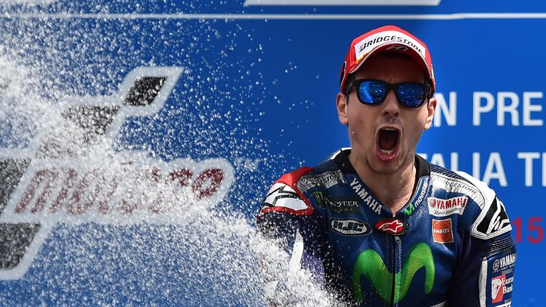 Jorge Lorenzo set a new circuit record of 1min 59.898sec