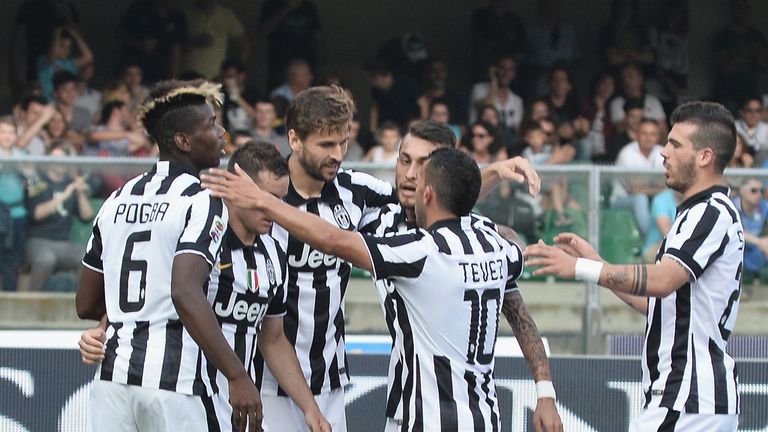 Juventus celebrate Fernando Llorente's goal