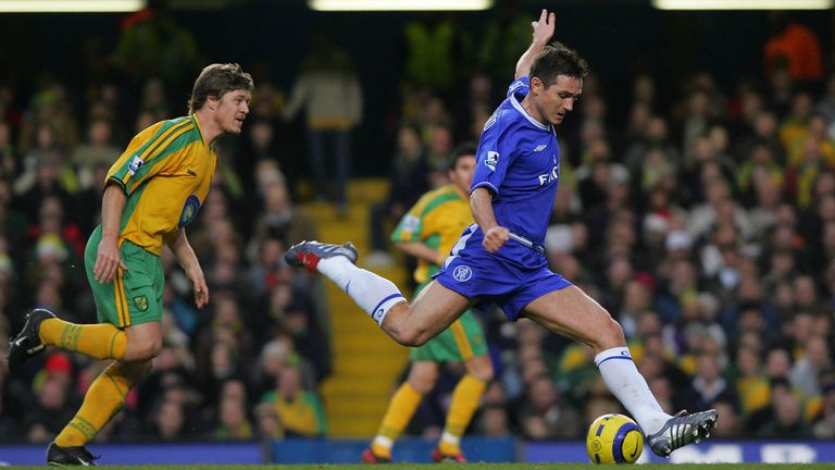 LONDON, UNITED KINGDOM:  Frank Lampard prepares to unleash a shot at goal against Norwich during the Premiership match at Stamford Bridge in London 18 Dece