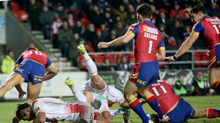 Atelea Vea scores St Helens' first try against Catalans Dragons