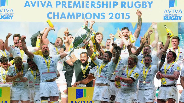 LONDON, ENGLAND - MAY 30:  Saracens captain Alistair Hargreaves lifts the  Aviva Premiership trophy following his team's 28-16 victory during the Aviva Pre