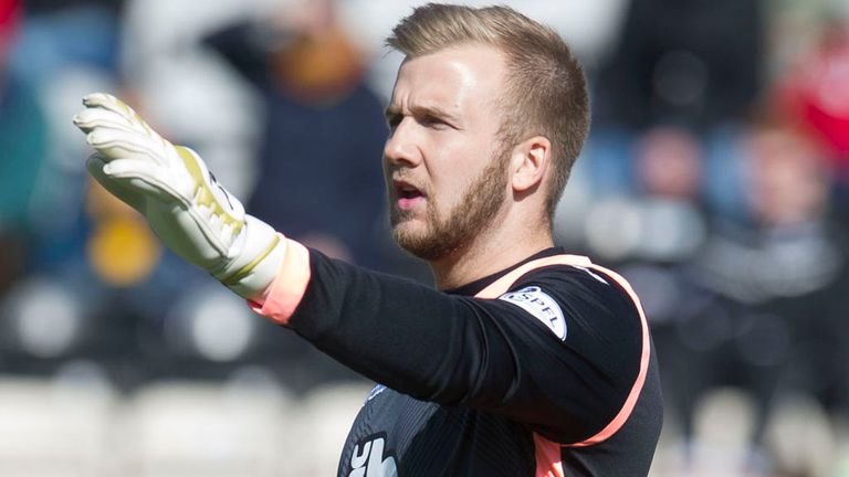 Scott Fox in action for Partick Thistle