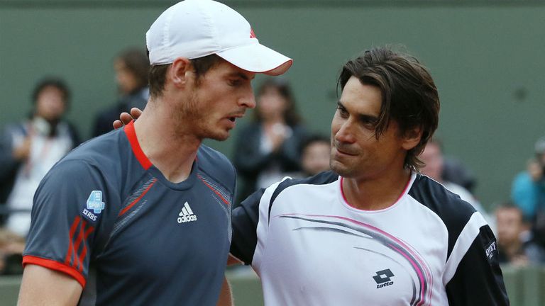 Andy Murray (L) congratulates David Ferrer after their men's quarter-final at the 2012 French Open