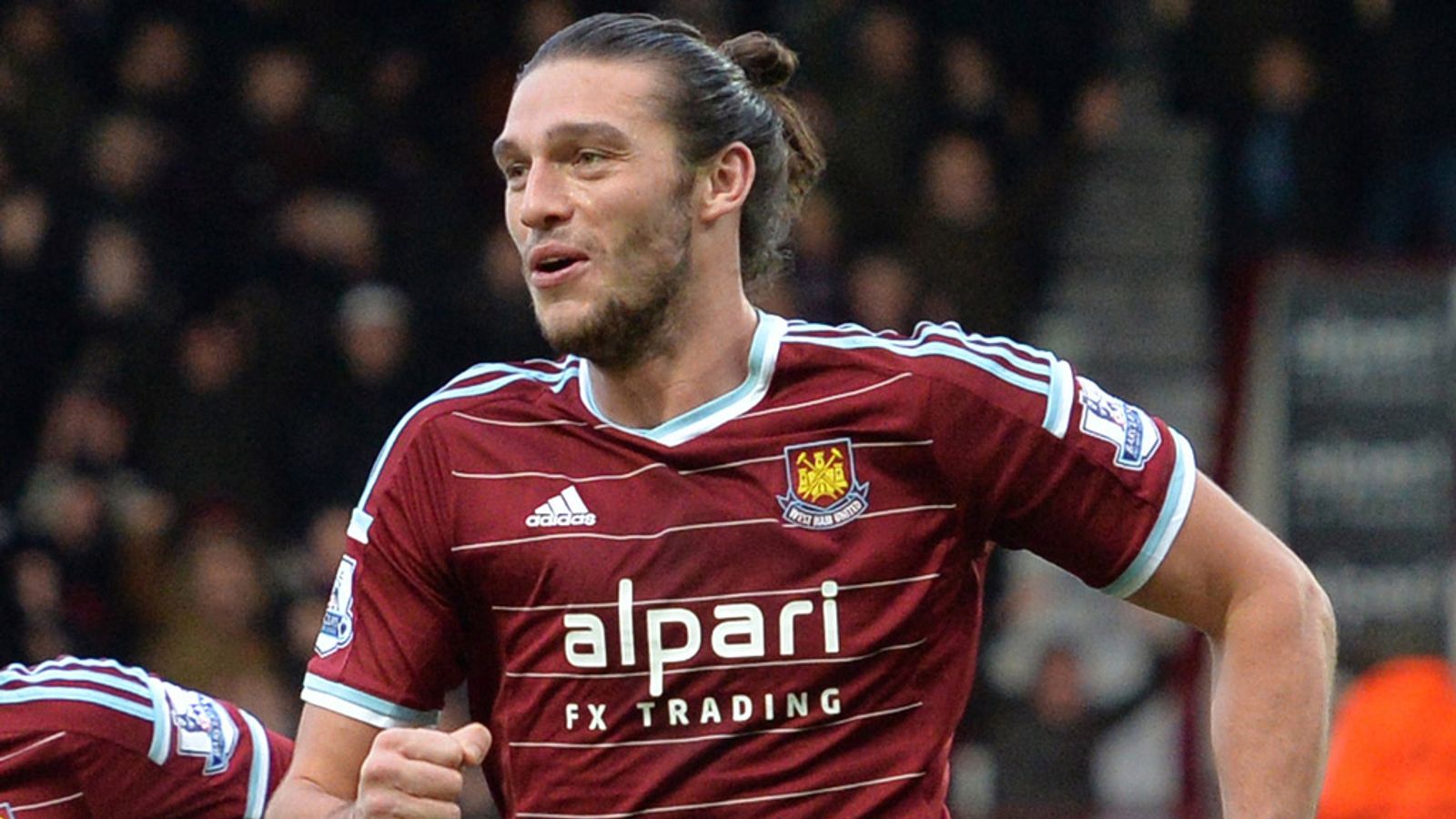 Роки кэрролл. Andy Carroll. С. Э. Кэрролл. Andy Carroll Introduction. Кэрролл лоза.