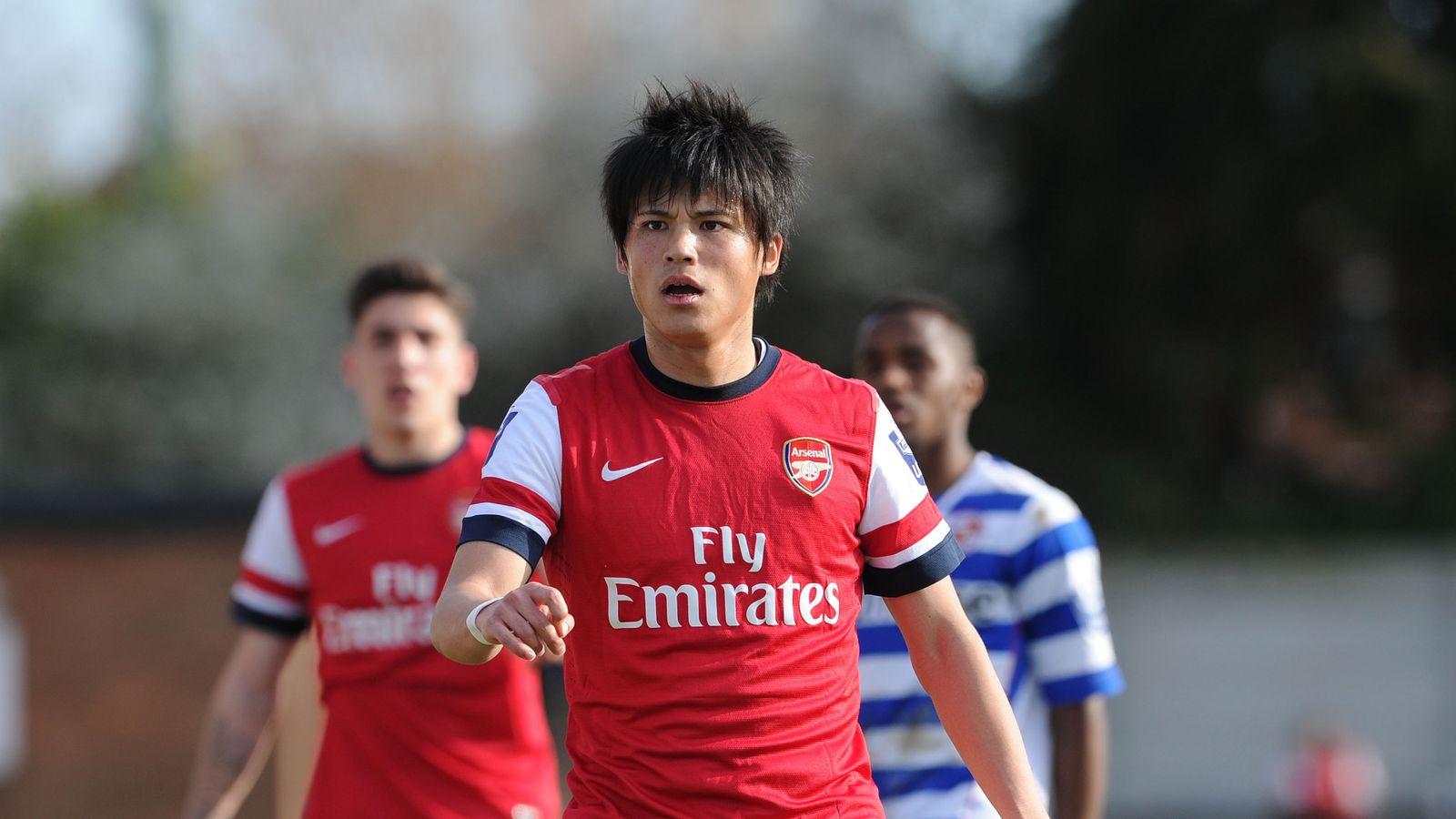 Arsenal confirm departures of senior and youth players