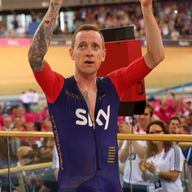 Sir Bradley Wiggins would welcome challengers to his UCI Hour Record