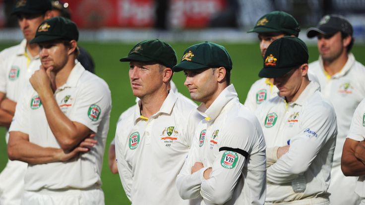 LONDON, ENGLAND - AUGUST 25:  Michael Clarke of Australia looks dejected with team mates during the presentation on day five of the 5th Investec Ashes Test