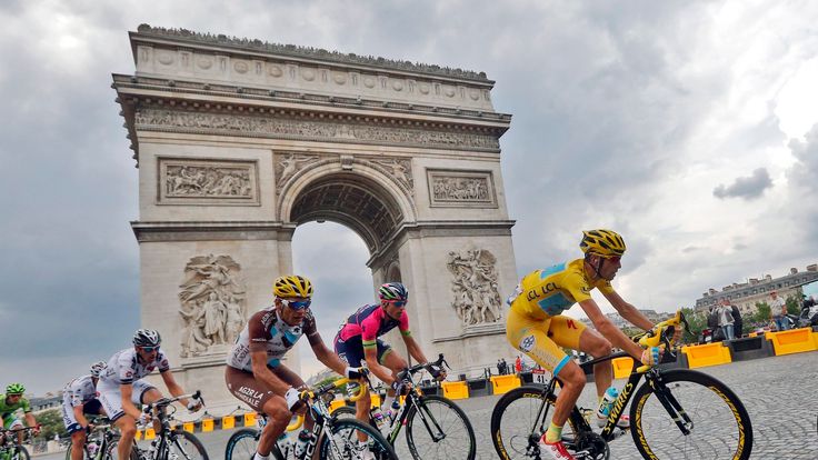 Vincenzo Nibali on stage 21 of the 2014 Tour de France, Arc de Triomphe, Paris