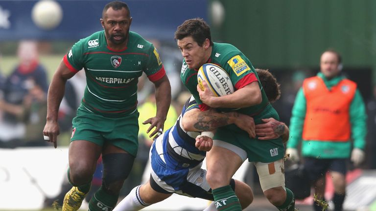 LEICESTER, ENGLAND - JANUARY 04:  Anthony Allen of Leicester is tackled by Matt Banahan during the Aviva Premiership match between Leicester Tigers and Bat
