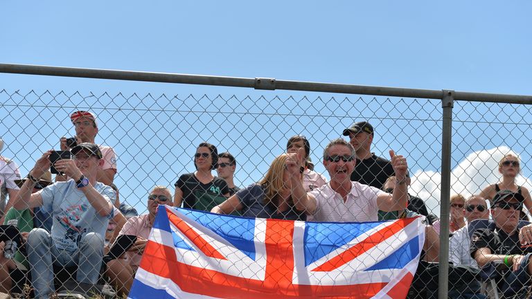 British racing fans