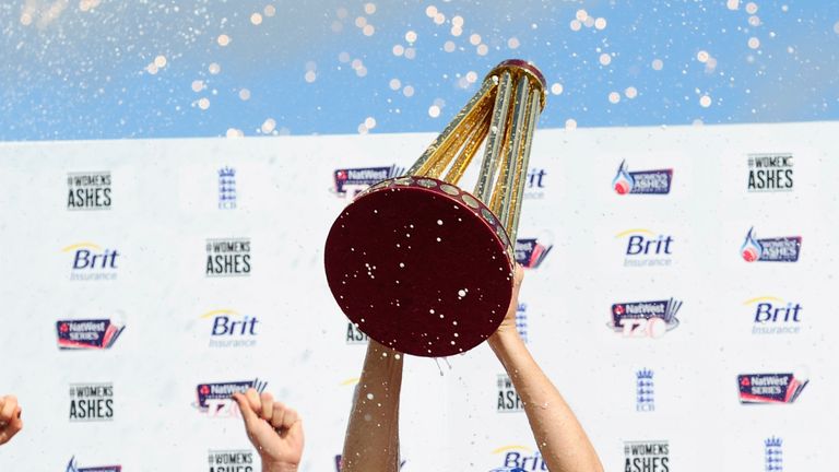 CHESTER-LE-STREET, ENGLAND - AUGUST 31:  England captain Charlotte Edwards holds aloft the Ashes after the Women's Ashes Series - 3rd NatWest T20 between E