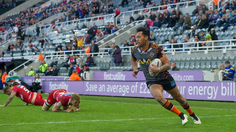 St. James's Park, Newcastle, England - Castleford's Denny Solomona scores his fourth try.