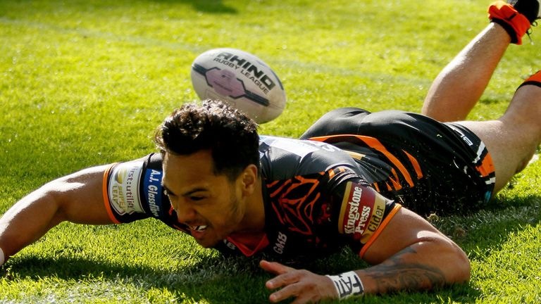 Castleford's Denny Solomona scores his 2nd try during the Magic Weekend match at St James' Park, Newcastle.