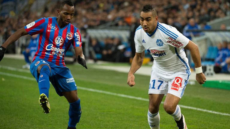 Marseille forward Dimitri Payet (R)