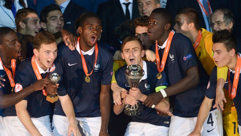 Players of France U17 (including Dayot Upamecano) celebrates after winning the European Under-17 Championship Final against Germany U17 on May 22, 2015