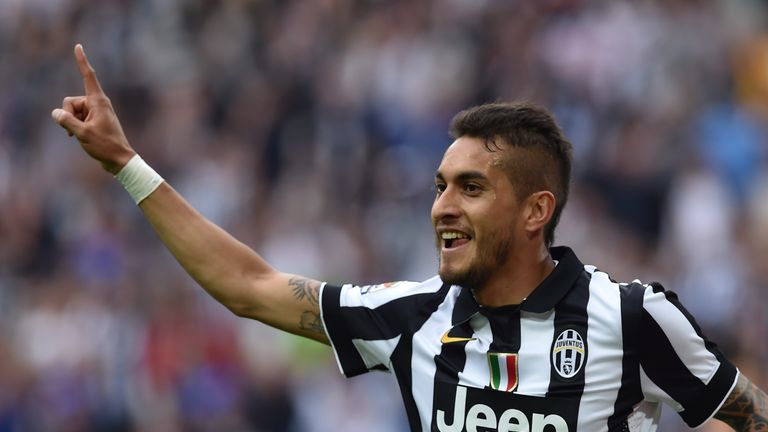 Juventus sign Roberto Pereyra from Udinese on permanent deal | Football  News | Sky Sports