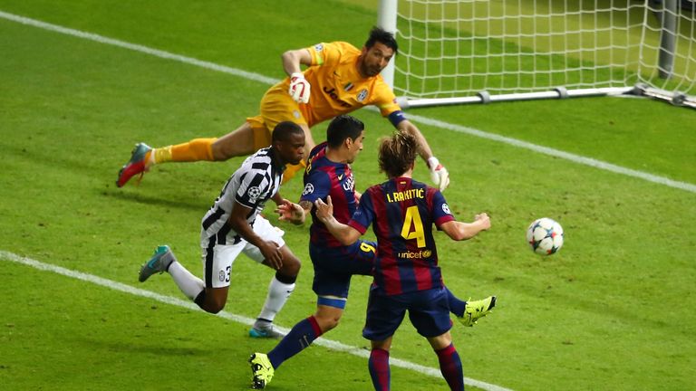 Luis Suarez scores Barcelona's second goal during the UEFA Champions League Final between Juventus and FC Barcelona