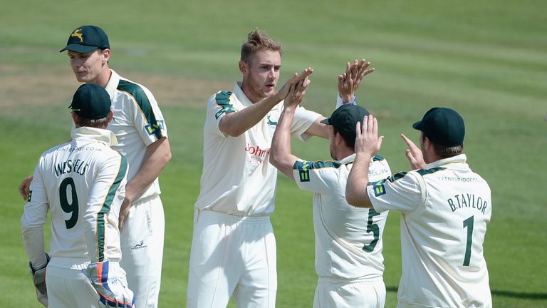 LEEDS, ENGLAND - JUNE 24:  Stuart Broad of Nottinghamshire celebrates with teammates after dismissing Jack Leaning of Yorkshire during day three of the LV 