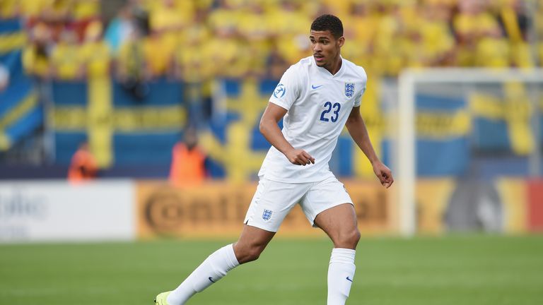 OLOMOUC, CZECH REPUBLIC - JUNE 21:  Ruben Loftus-Cheek of England in action during the UEFA Under21 European Championship 2015 match against Sweden