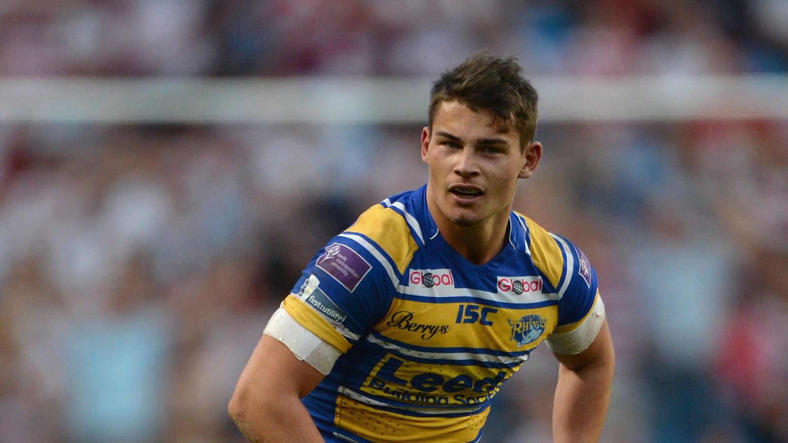 Steven Ward Rugby Kevin Sinfield's No 13 shirt handed to Leeds team-mate Stevie Ward ...