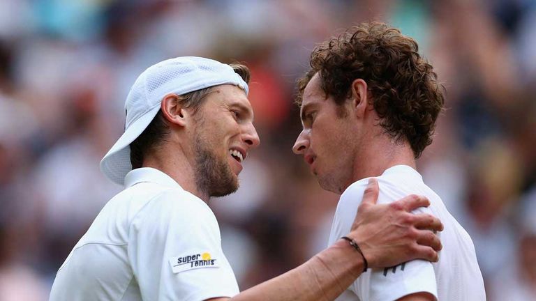 Andreas Seppi congratulates Andy Murray on his victory