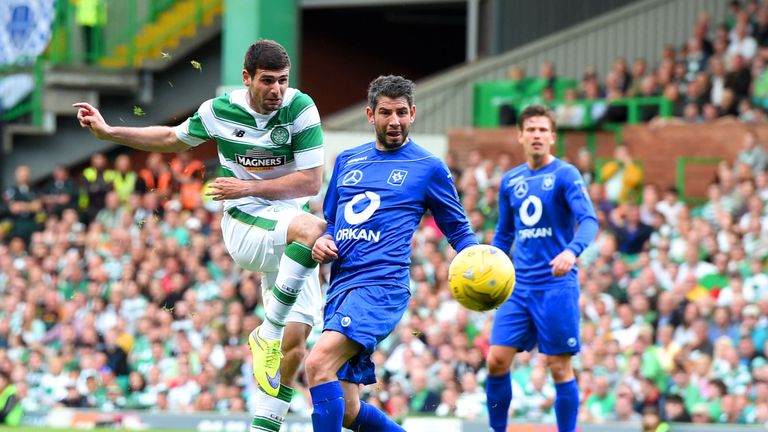 Nadir Ciftci takes a shot, Celtic v Stjarnan, Champions League qualifying