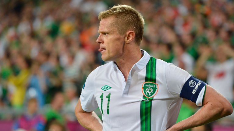 Damien Duff Has Signed For Irish Side Shamrock Rovers Football News Sky Sports