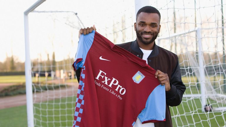 Darren Bent signs for Aston Villa from Sunderland