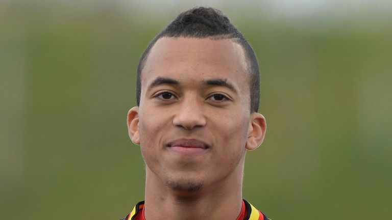 David Henen: Staying with Everton