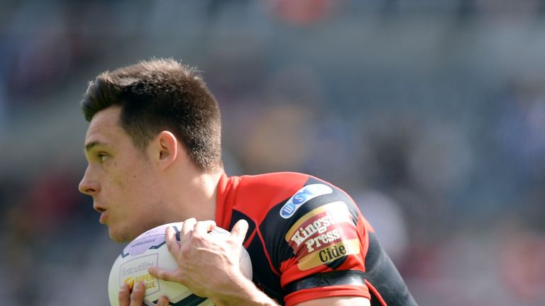 Niall Evalds scored the last of five second-half tries to hand Salford the win