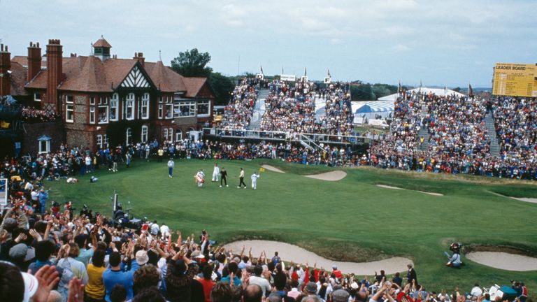 Severiano Ballesteros and Nick Faldo on the 18th green at the 1988 Open