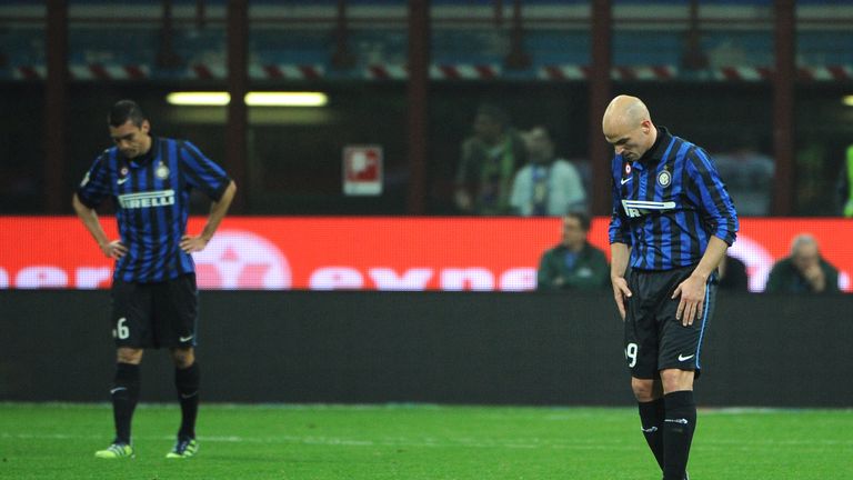 Inter Milan's Argentine midfielder Esteban Matias Cambiasso react after Catania's score during the Serie A match Inter against Catania, on March 4, 2012