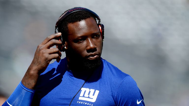 Defensive end Jason Pierre-Paul #90 of the New York Giants warms up prior to a game against the Arizona Cardinals at Me