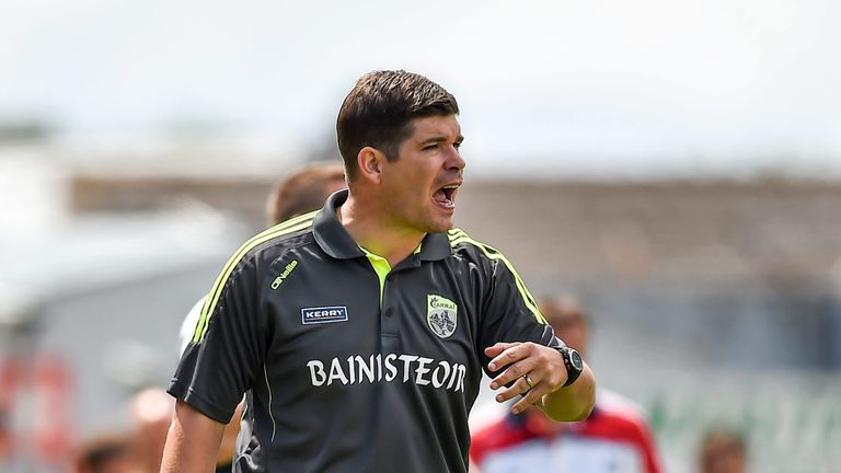  Eamonn Fitzmaurice is expecting a bigger performance from Kerry in their Munster SFC final replay with Cork