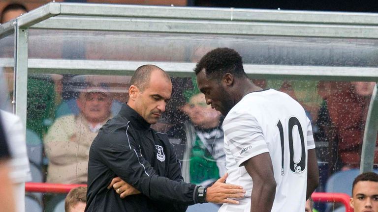 DUNDEE, UNITED KINGDOM - JULY 28: Romelu Lukaku for Everton goes off injured shows his injury to manager Roberto Martinez during the Pre Season Friendly ma
