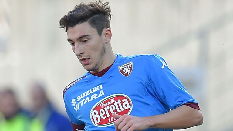Matteo Darmian: Torino defender set to join United