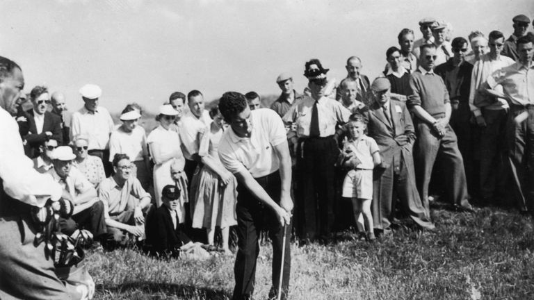 Having won at Royal Birkdale the previous year, Peter Thomson defended his trophy in 1955. 