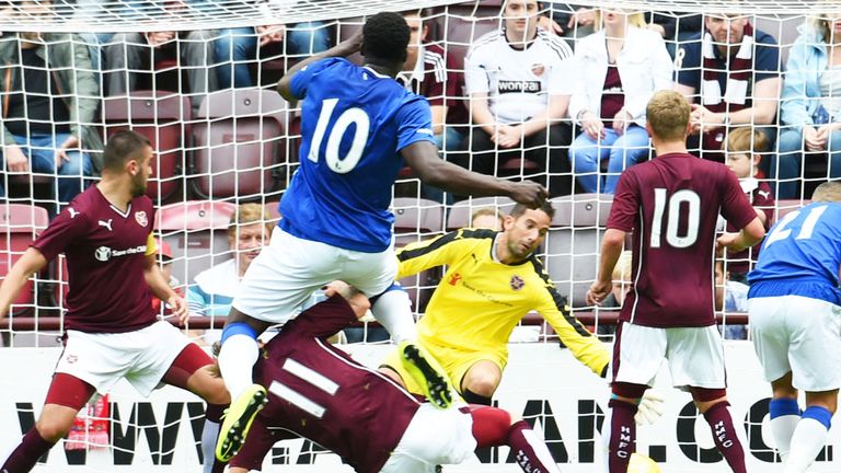 Romelu Lukaku score his second goal as Everton beat Hearts