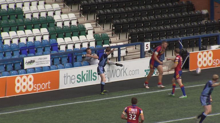 Elliott Whitehead Widnes Vikings ends up in the stand