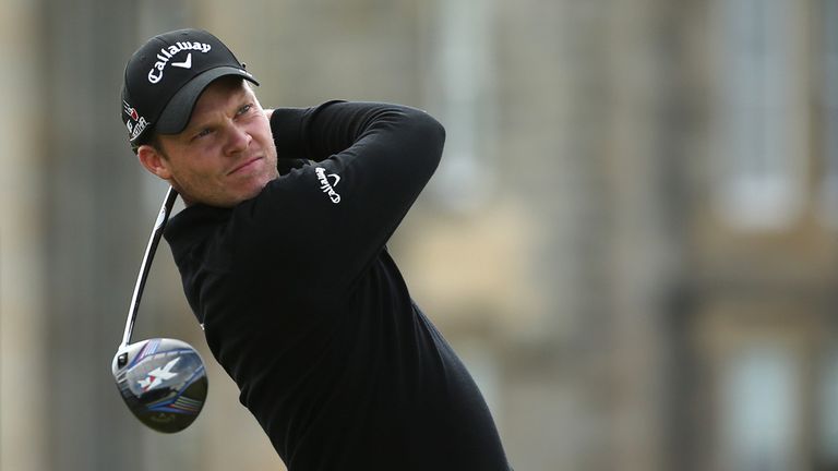 Willett made it to 10 under at one point but had to settle for a 69 on Friday, finishing on -9