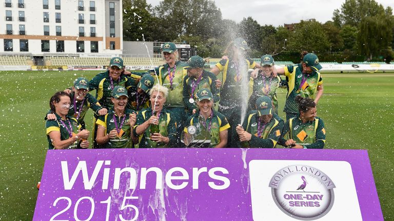 WORCESTER, ENGLAND - JULY 27:  The Australia team celebrate after their 2-1 series victory in the Royal London Cup after the 3rd Royal London ODI of the Wo