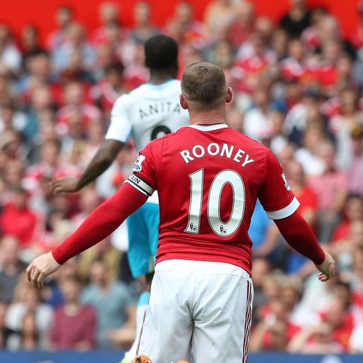 Rooney toils again