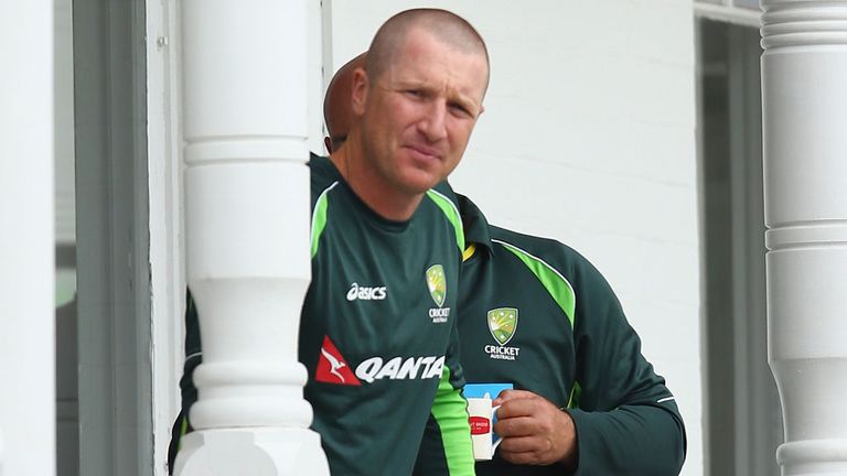Brad Haddin is to fly home from the Ashes tour