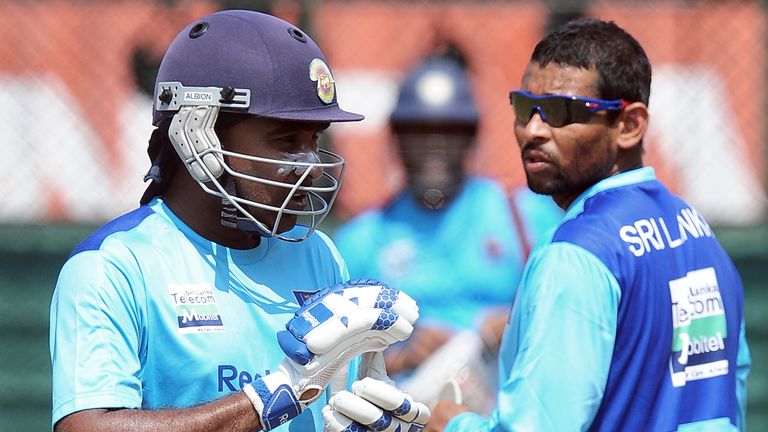 Together Mahela Jayawardene (left) and Tillakaratne Dilshan (right) have played over 1000 games for Sri Lanka 