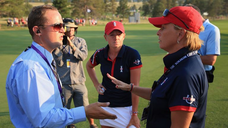 PARKER, CO - AUGUST 16:  (L-R) Official Fraser Monro, player Stacy Lewis of the United States and assistant captain Dottie Pepper of the United States Team