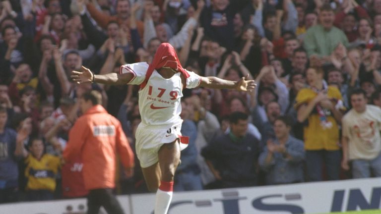Wright celebrates breaking Arsenal's goalscoring record at Highbury in 1997