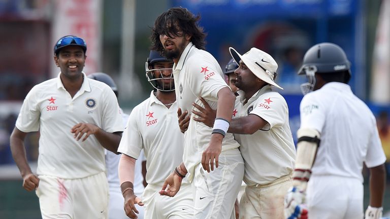 Ishant Sharma (C) celebrates with team-mates after dismissing Sri Lanka's Dinesh Chandimal.