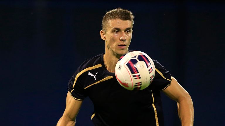 Jozo Simunovic will arrive in Scotland for a medical with Celtic on Tuesday